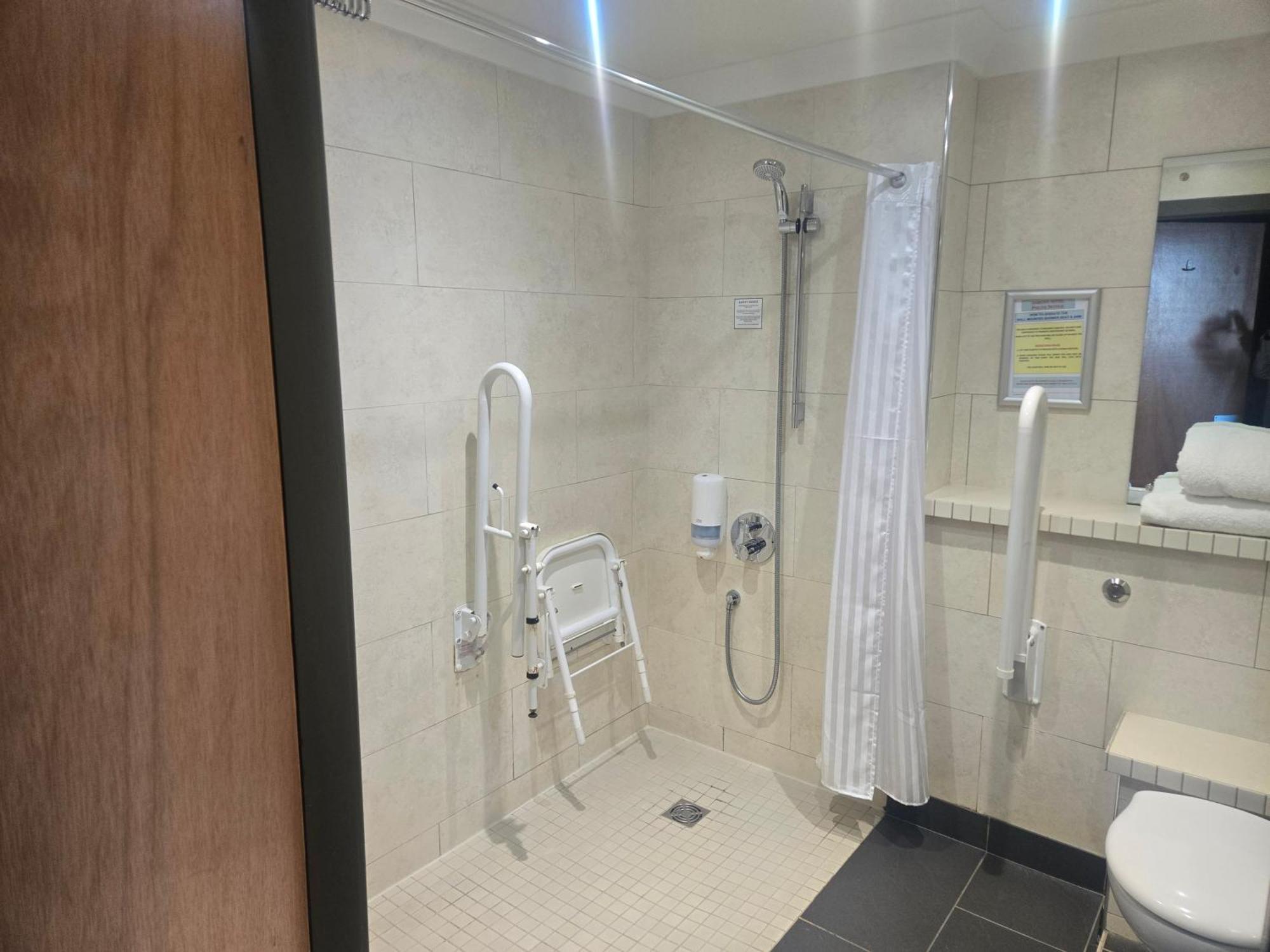 Damon'S Hotel Lincoln Ngoại thất bức ảnh