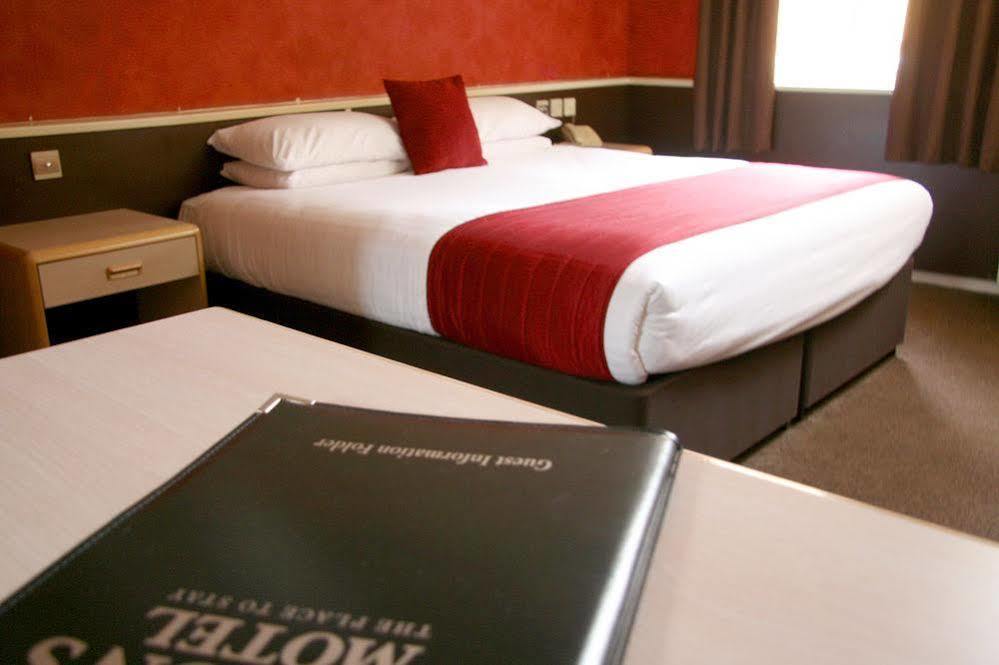 Damon'S Hotel Lincoln Ngoại thất bức ảnh